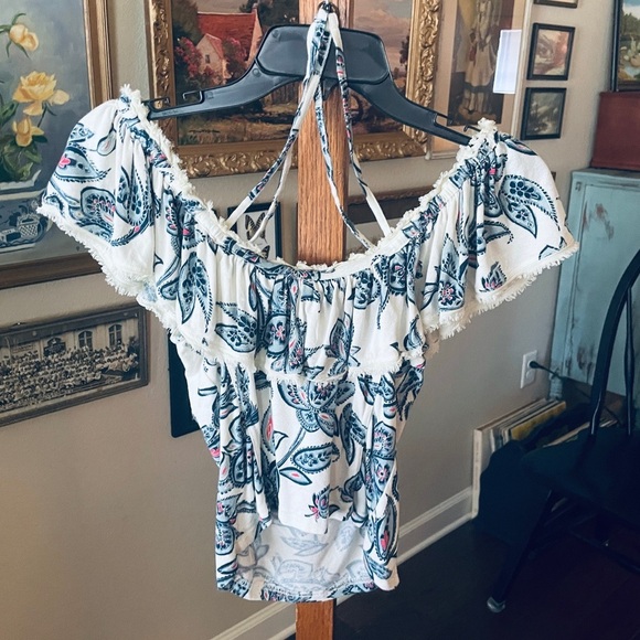 Free People Cha Cha tie front off shoulder stretch top MED white blue paisley - Picture 10 of 12